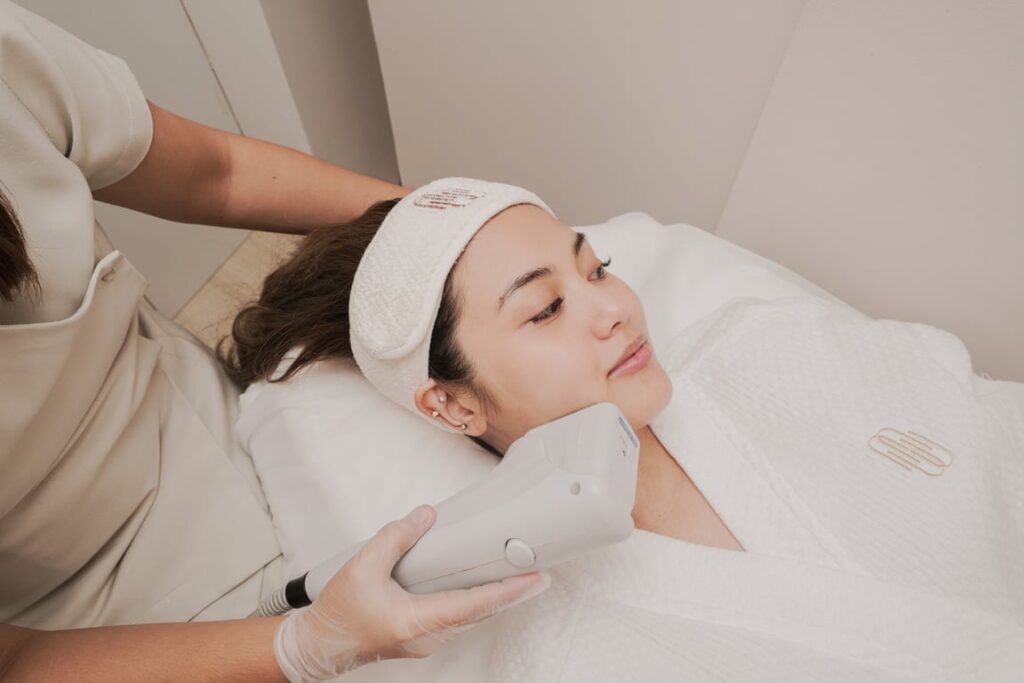 Non-Surgical Skin Tightening Alternatives Gain Ground in the Philippines, Says Medical Experts