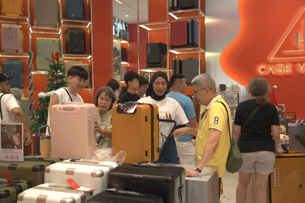 Why Bold Luggage Colours Are Becoming More Popular Among Malaysian Travellers