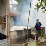 Peduli Kesehatan Lingkungan, PTPN Group melalui Unit Riset Sungei Putih PT RPN Berkolaborasi Lakukan Fogging